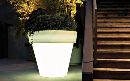 SERRALUNGA | VAS ILLUMINATED PLANTER