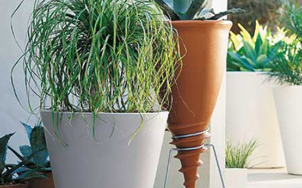 SERRALUNGA | NEW POT PLANTERS  34, 40, 50