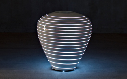 SERRALUNGA | GRAND MARY OUTDOOR POT WITH LIGHT